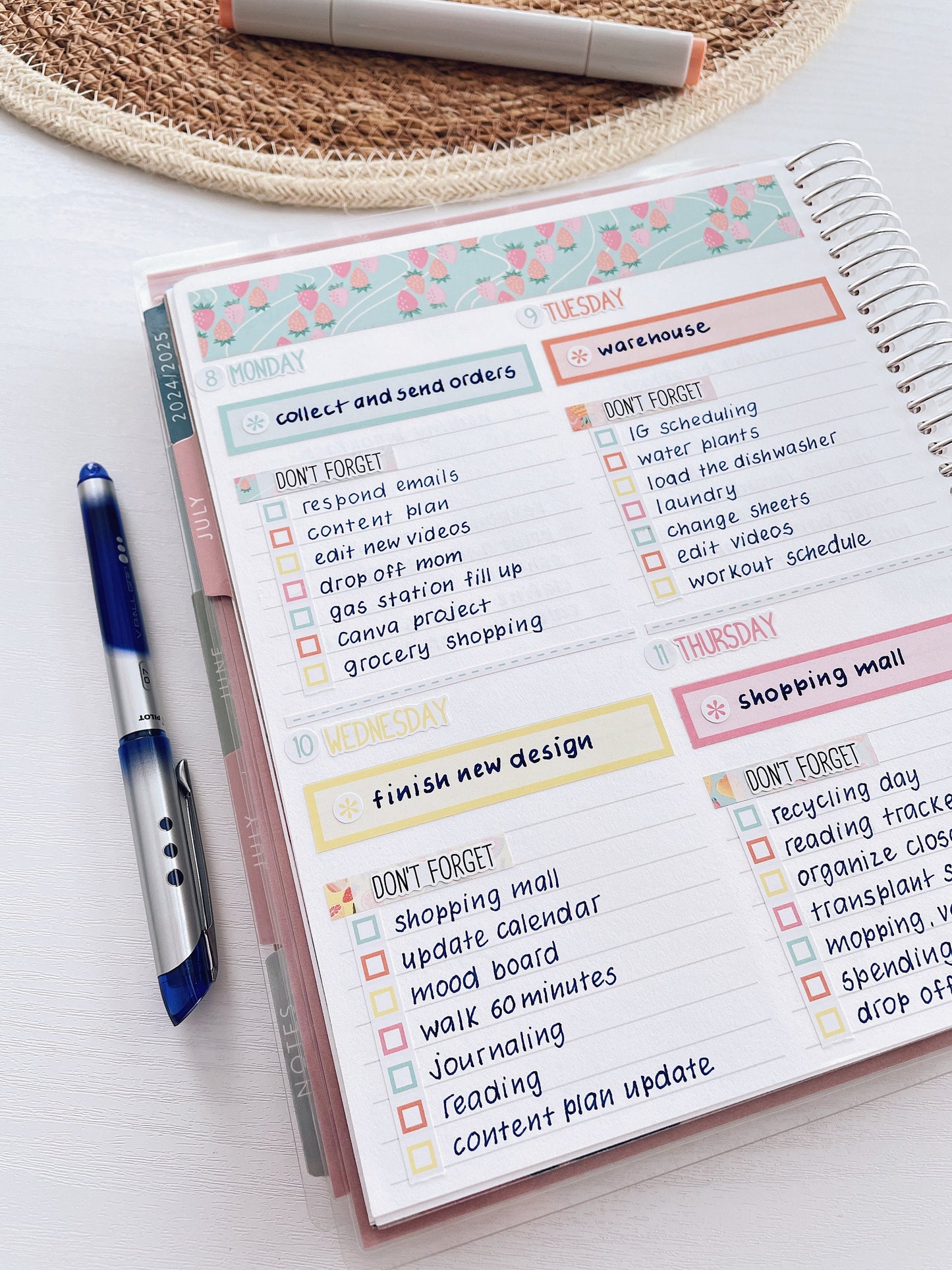 Kit 0195 - 7x9 Compact Vertical - Crafty Creations - November - Weekly