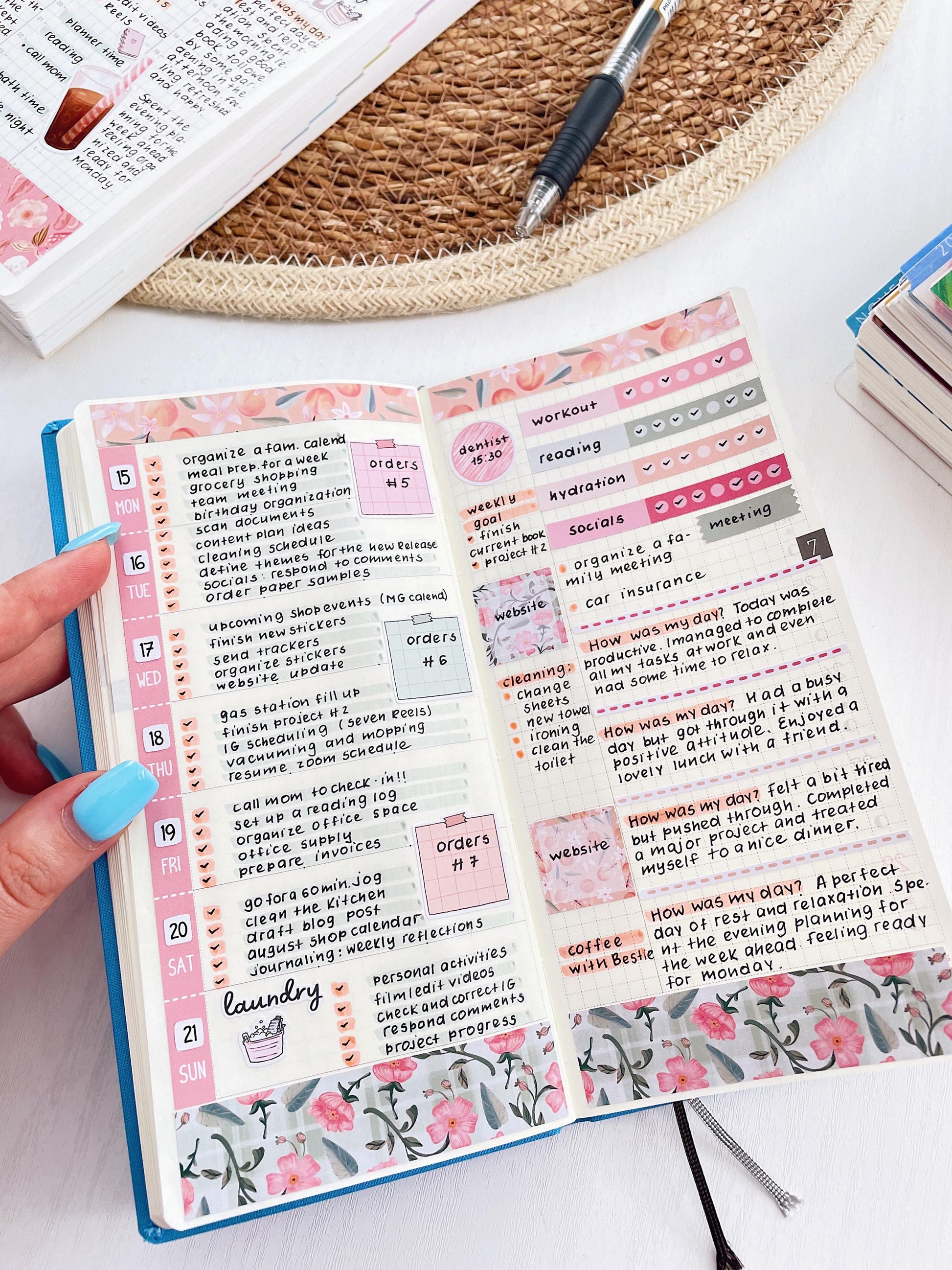 Kit 0206 Hobonichi Weeks – Weekly Kit - Feathered Romance - February