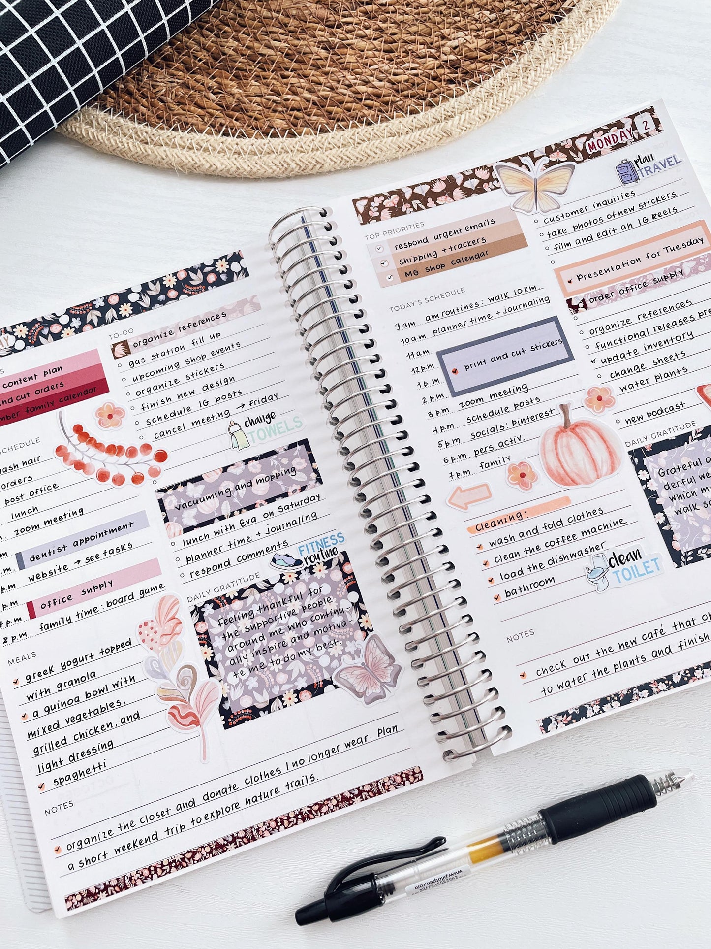 Kit 0253 - 7x9 - Plum Paper Daily - Weekly Kit - February - Rosy Daydreams