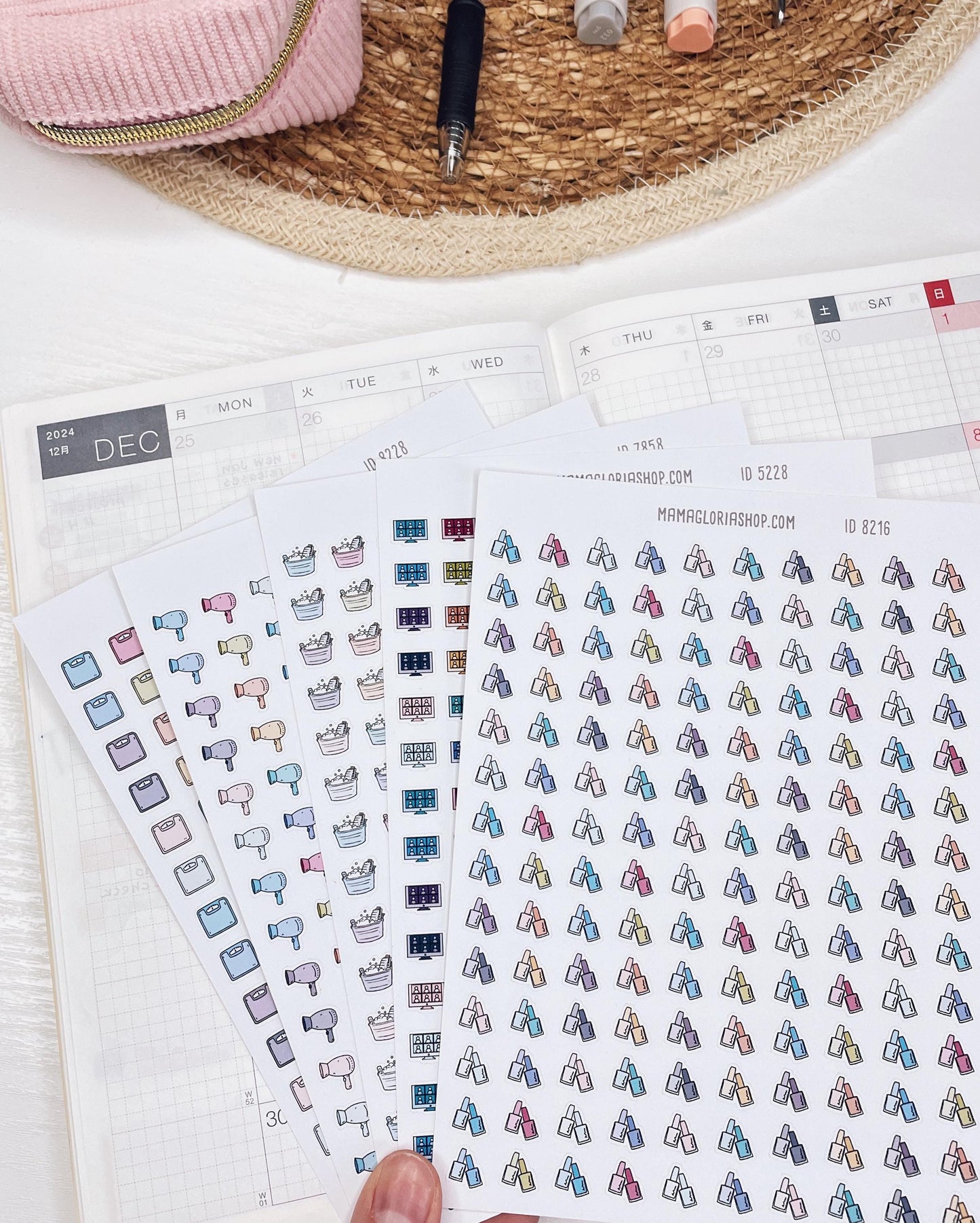 Finance - Calculator - Budget - Expenses - Planner Icon Sticker